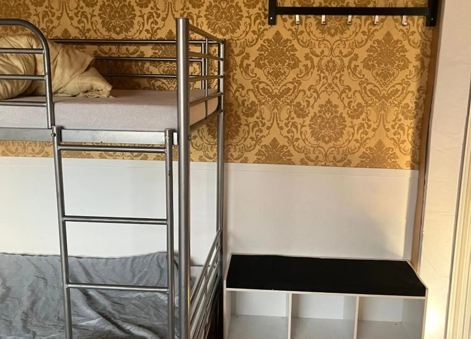 Accommodation 比隆